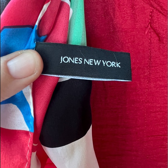 Scarf- Floral, colorful silk oblong scarf, Jones of New York, 62” x 13” - Picture 9 of 15